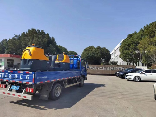 南博MC90駕駛式洗地機(jī)服務(wù)于蕪湖某工廠(chǎng)